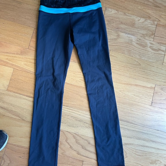 Lululemon leggings womens size 6 - Picture 2 of 6
